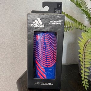 Adidas Predator SG Competition Slip in Shield with Sleeve